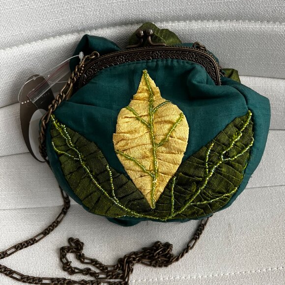Mary Frances "Emerald Petals" vintage handbag NWT - Picture 2 of 4